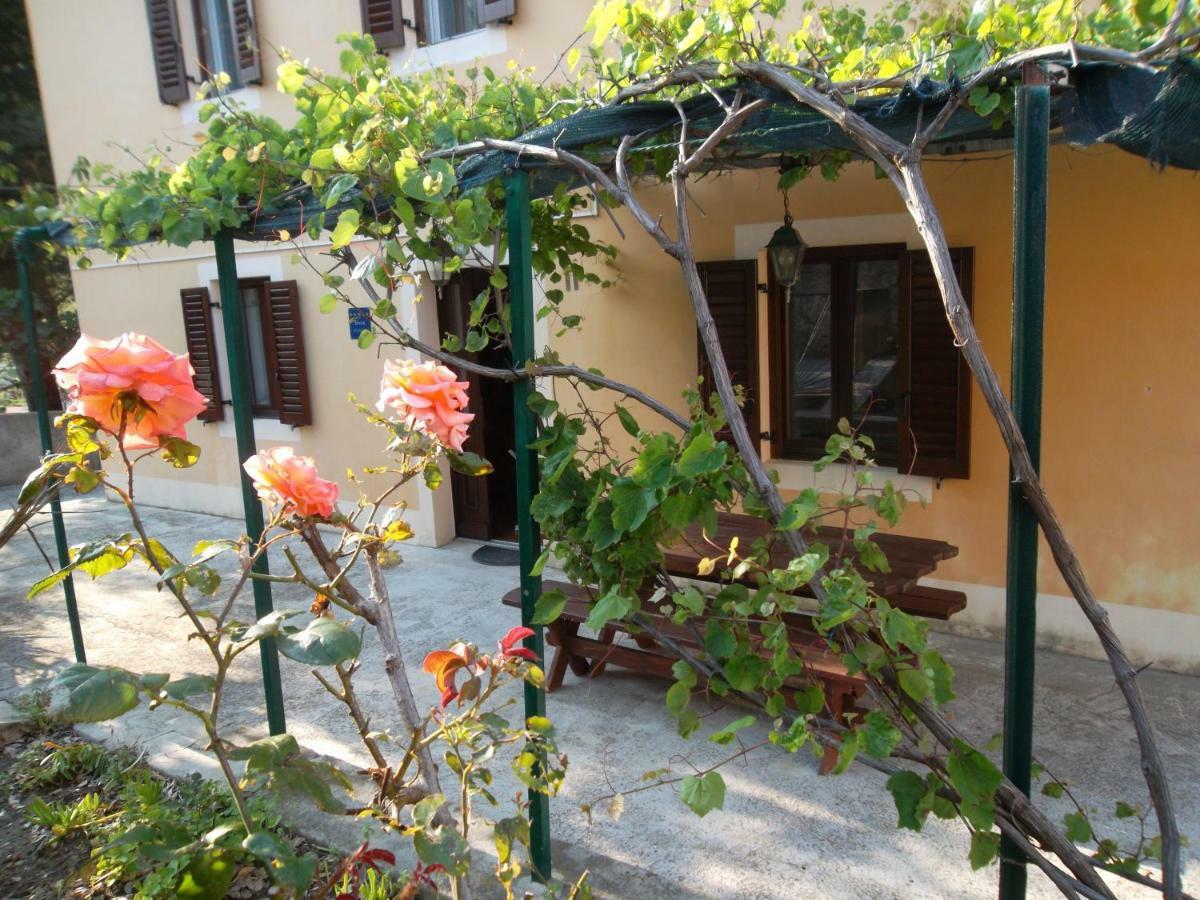 Hodak Apartment Nerezine Bagian luar foto